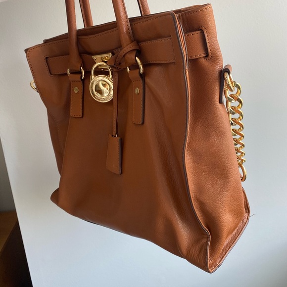 Michael Kors Bag - Picture 5 of 9